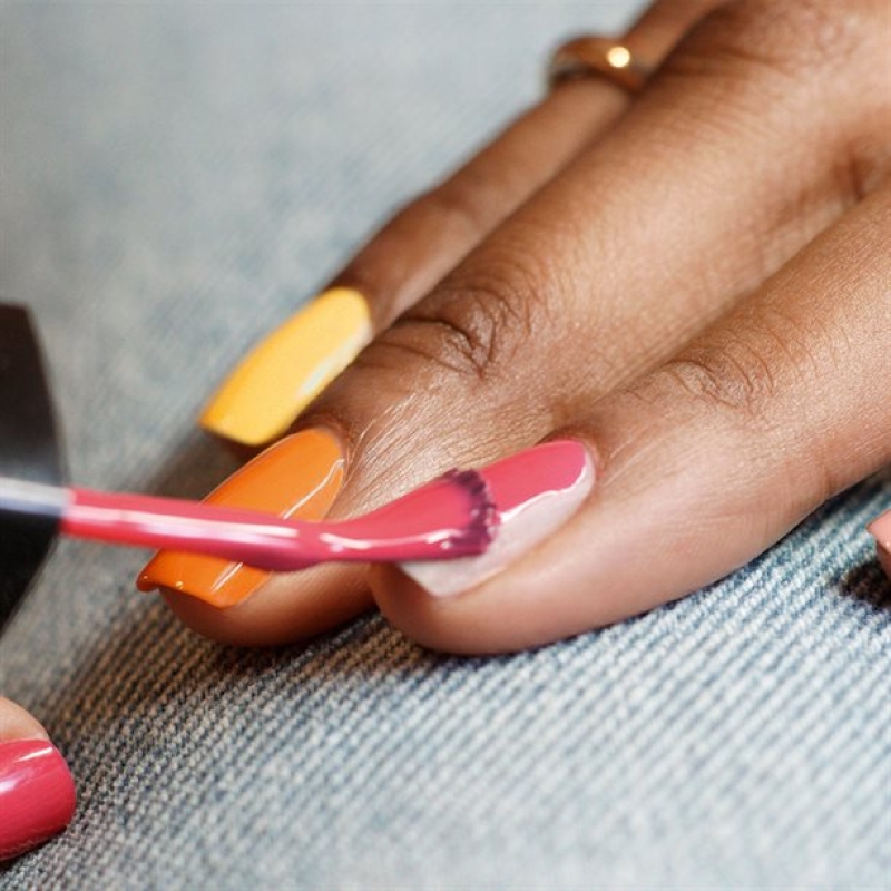 AVON ULTRA COLOUR Express-Nagellack / Bubblegum